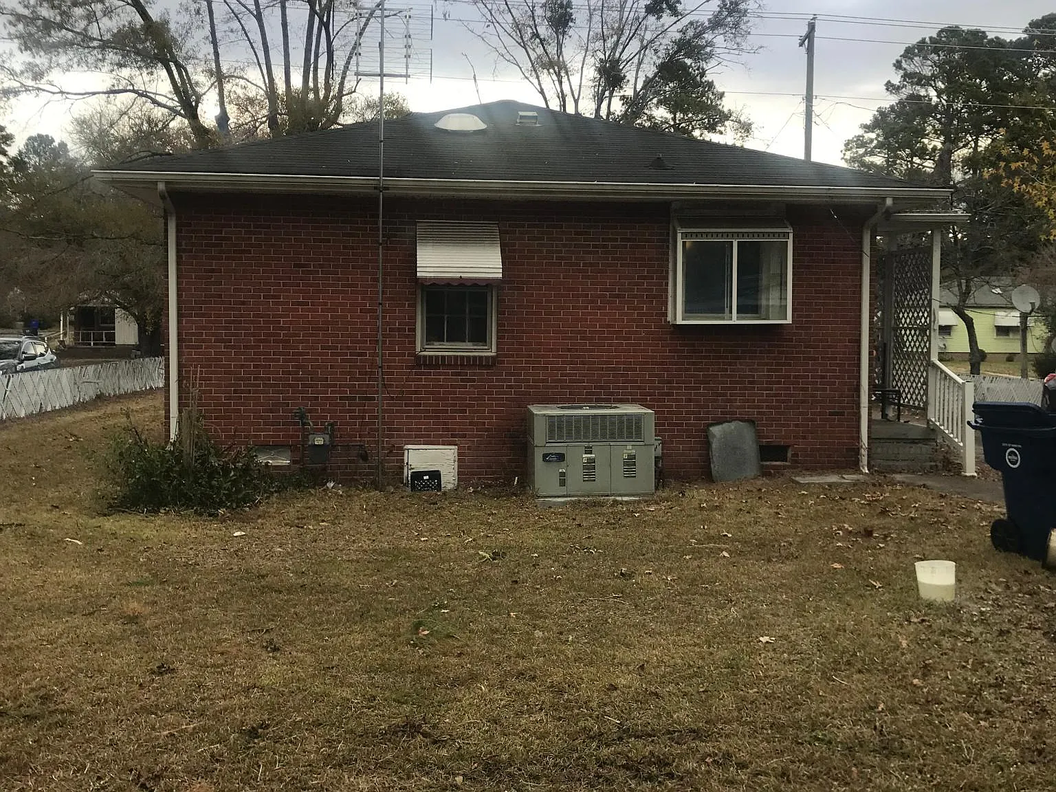 1010 W Washington Ave — Photo 4