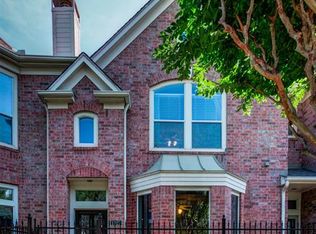 1927 Calumet St, Houston, TX 77004