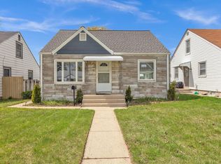 3571 S 20th St, Milwaukee, WI 53221
