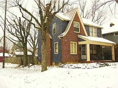 2nd image of 1485 Loretta Ave