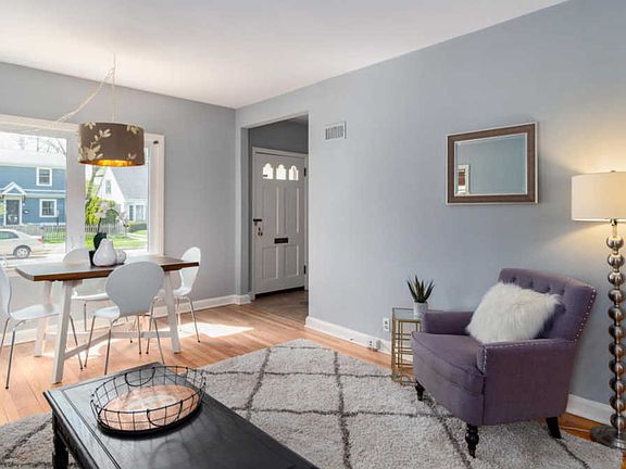 5th image of 5000 N Diversey Blvd