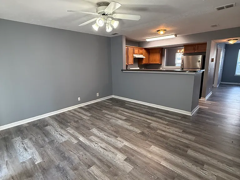 1010 Arlene Dr — Photo 3