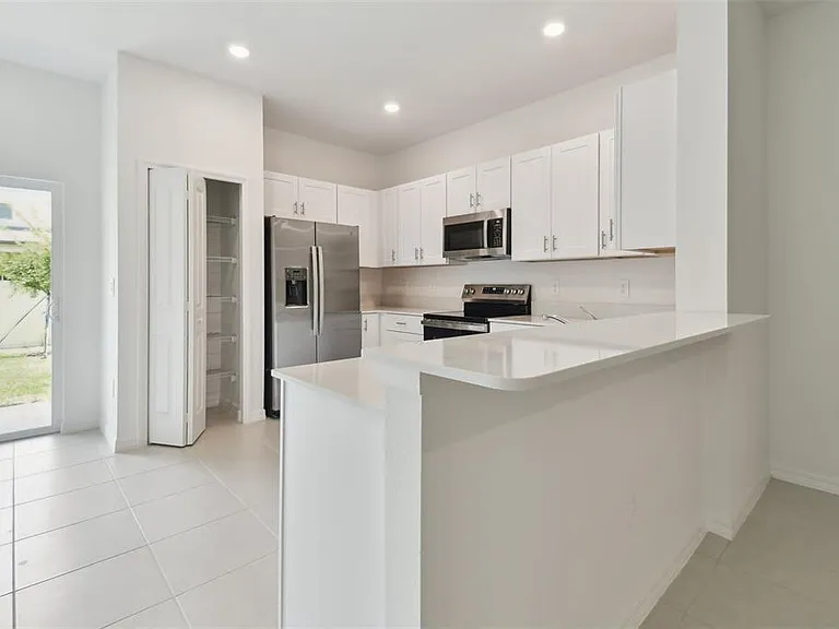 2665 Buttercup Lucine Ln — Photo 11