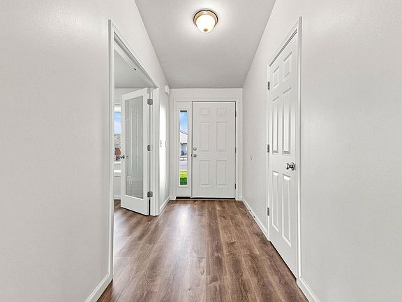 3rd image of 5519 Arthur Ln