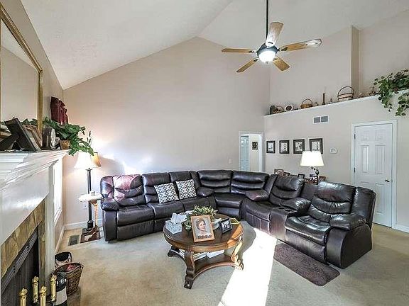 5th image of 4135 Argonne Dr