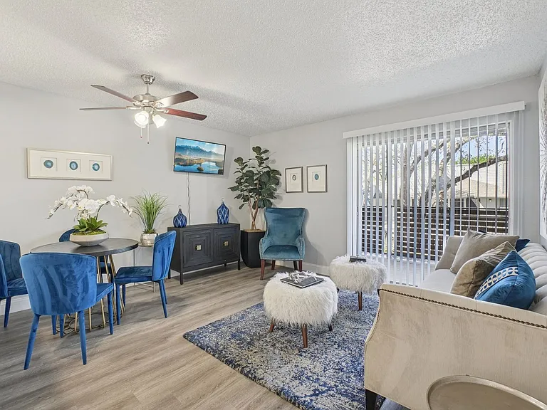 Don't Miss Out Biltmore Homes Leasing Fast — Photo 16