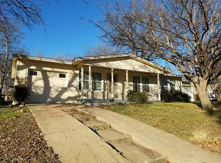 2611 Fieldale Dr, Farmers Branch, TX 75234