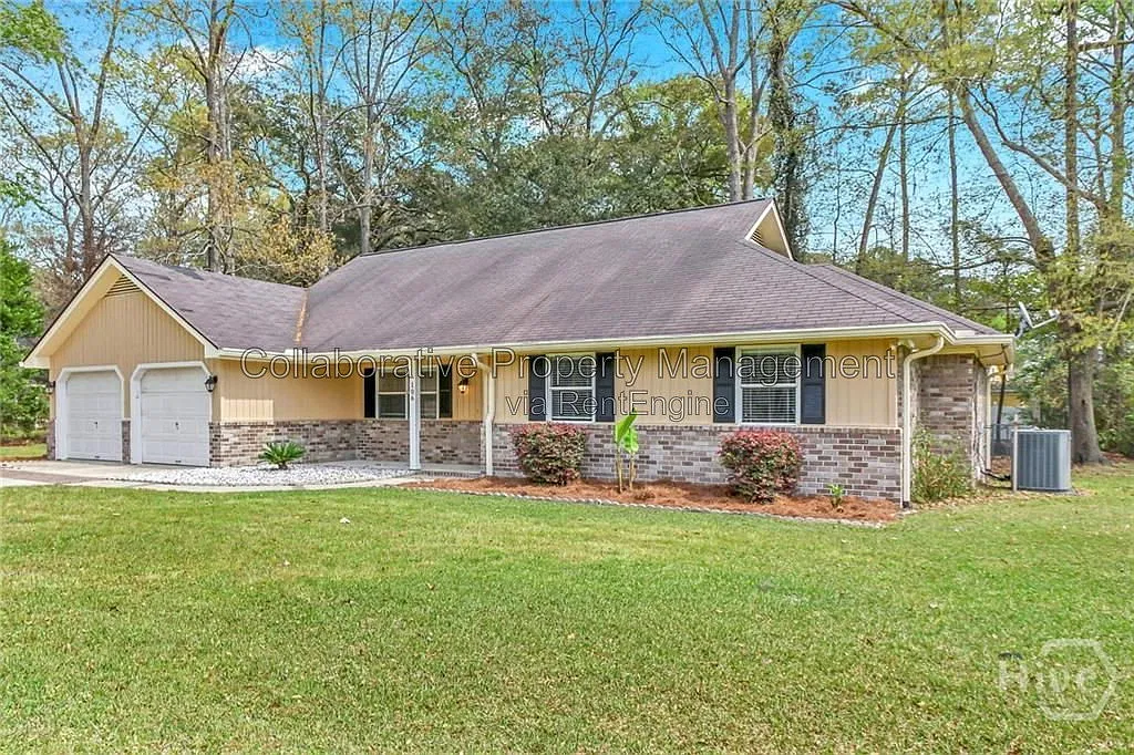 3 bed, 2.5 bath, 1842 sqft, $2,295 — Photo 2