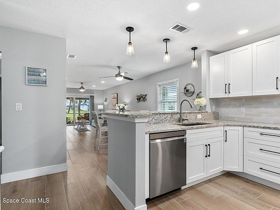 5th image of 717 Palm Springs Cir
