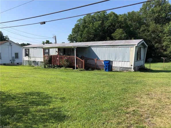 107 Umpire Trl, Mount Airy, NC 27030
