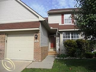 1st image of 41915 Cantebury Dr #1