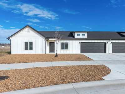 492 E Harper St, Valley Center, KS, 67147