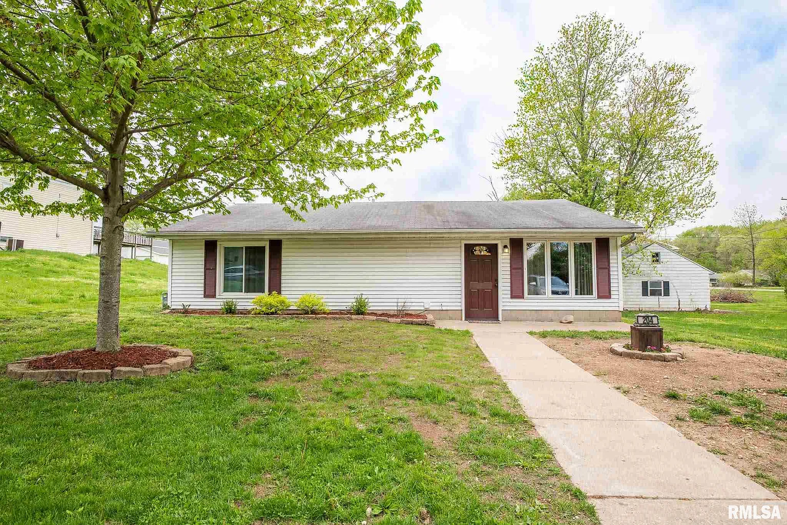 204 W Tazewell St photo 1