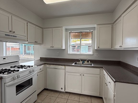 4th image of 6420 46th St