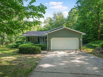 8375 Bent Pine Dr, Lake Ann, MI, 49650