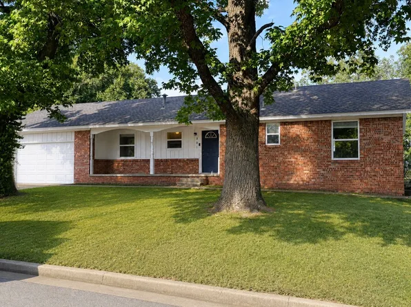 801 N Brady Dr, Hominy, OK 74035
