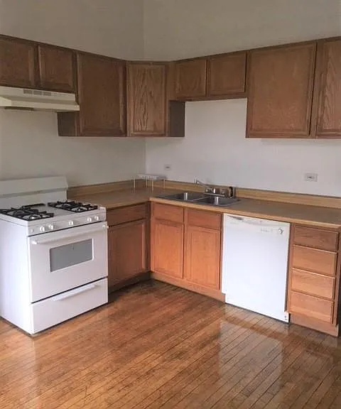 1116 W Wellington Ave #1 — Photo 14