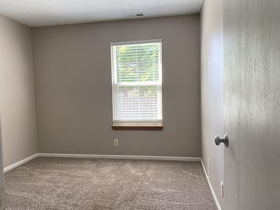5th image of 3324 Sibley Ln