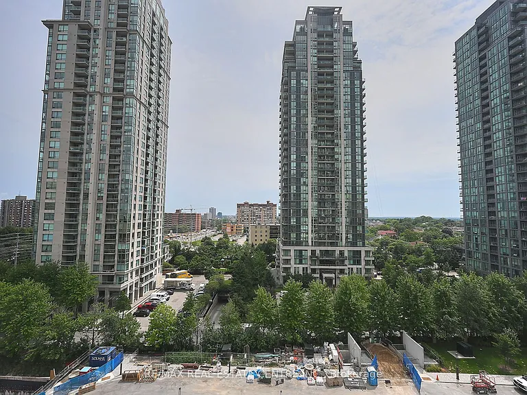 30 Elm Dr W #707 — Photo 43