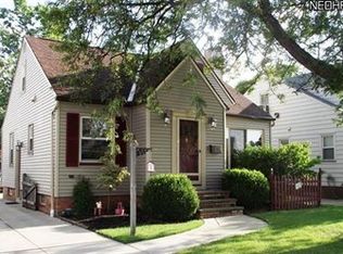 6711 Sunderland Dr, Parma, OH 44129