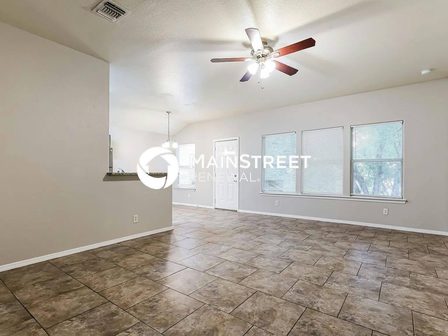 7319 Trance Ln — Photo 3