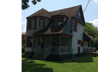 412 S Walnut St, Ravenna, OH 44266