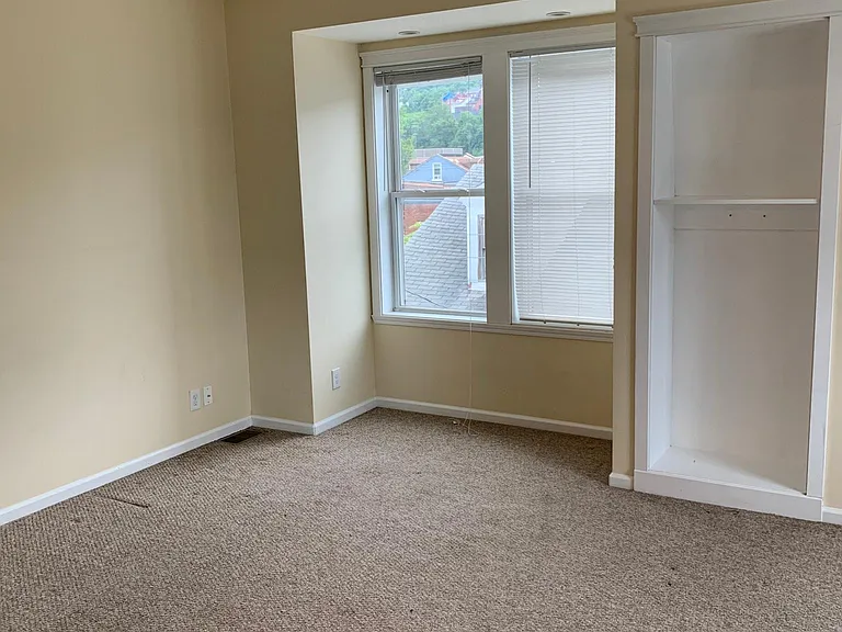 1819 Larkins Way — Photo 26