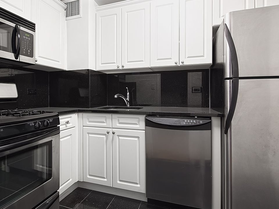 1st image of 160 E 88th St APT 8j