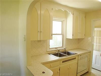 4th image of 1646 Curry Dr