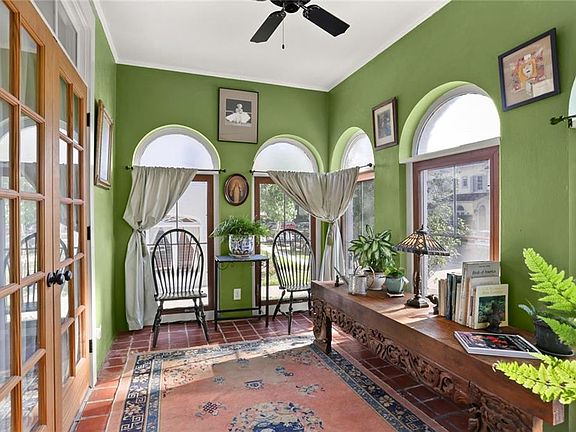 5th image of 80 Versailles Blvd