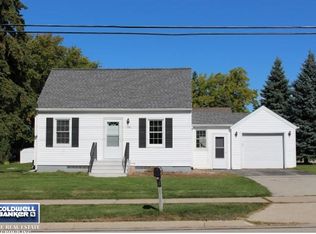 1130 W Capitol Dr, Appleton, WI 54914