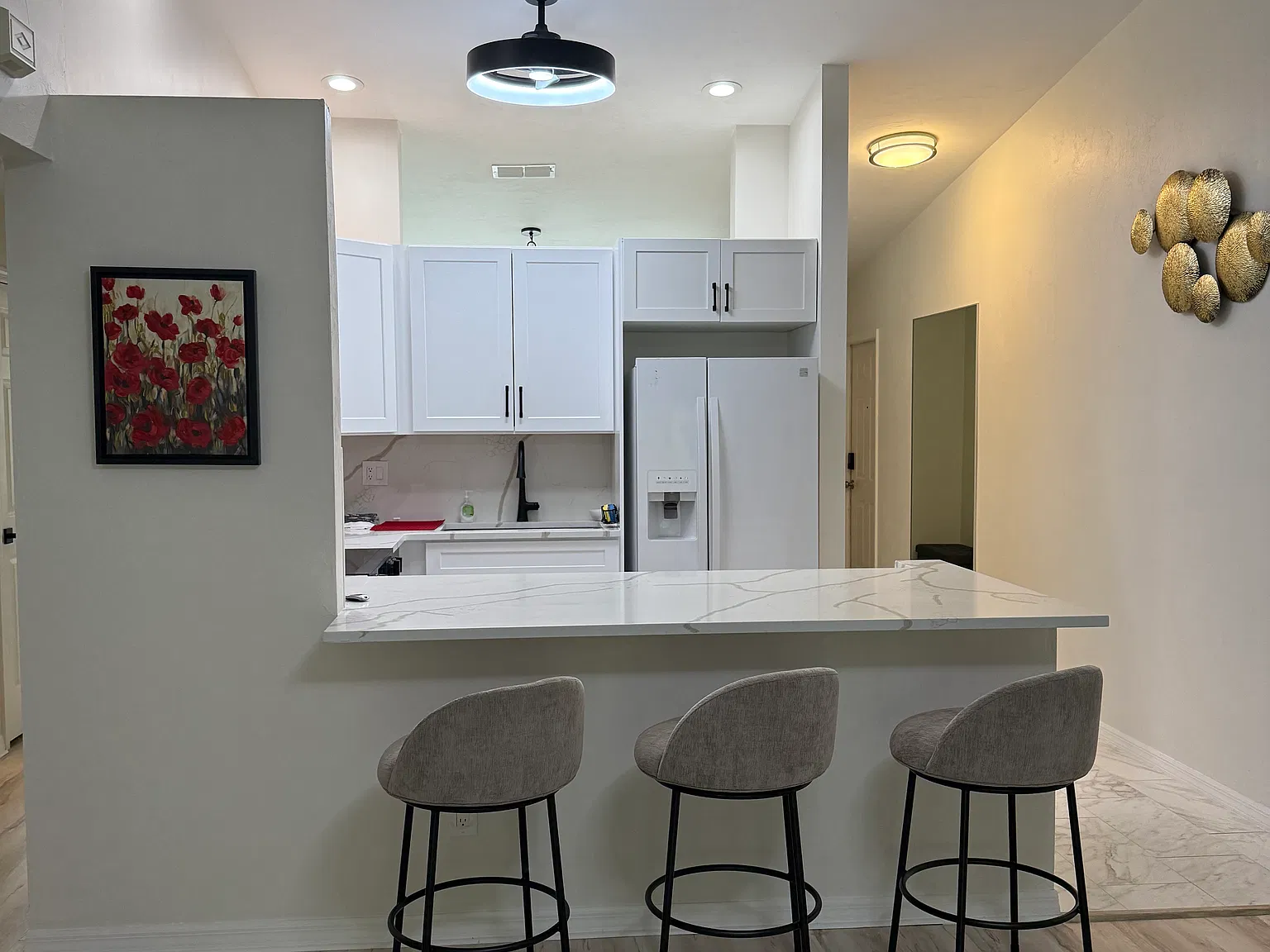 2 bed, 1030 sqft, $2,200 — Photo 3