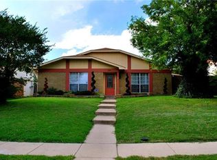 2219 Nolan Dr, Carrollton, TX 75006
