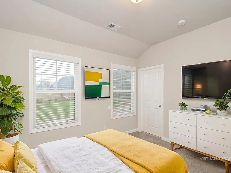 807 Calvin Park Dr — Photo 6