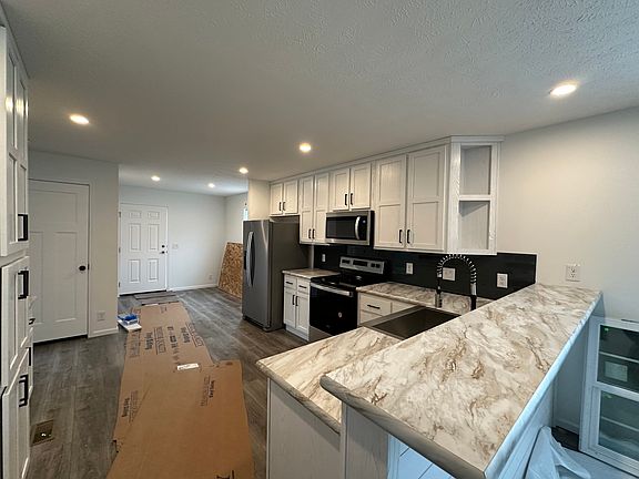 7th image of this home