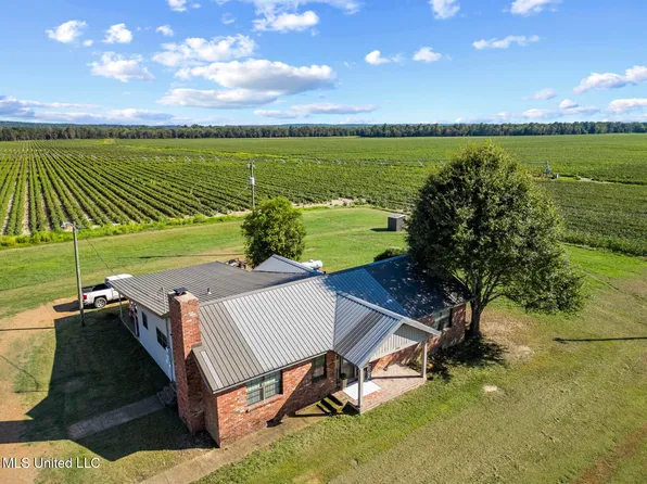 13900 Eagle Bend Rd, Yazoo City, MS 39194