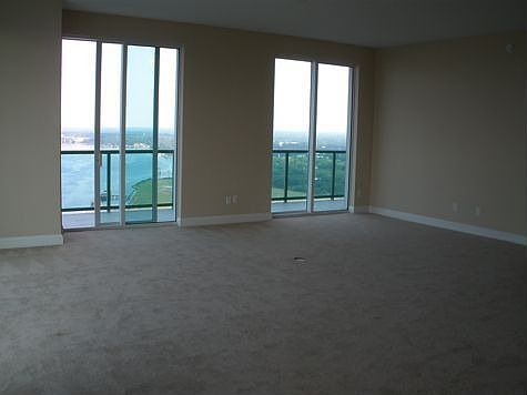 3rd image of 1431 Riverplace Blvd APT 3105