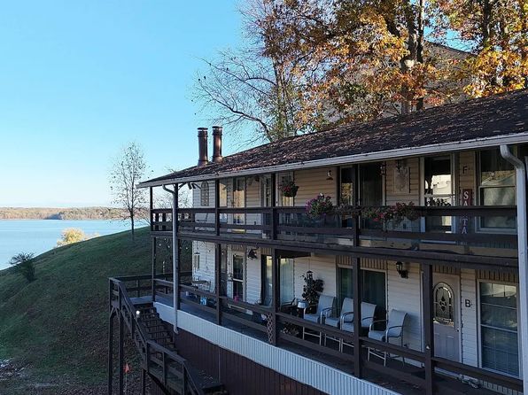 328 Champion Hills Rd #F