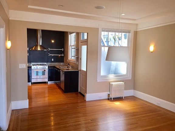 5th image of 137 Clifford Ter APT 4