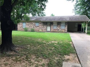 2203 Sycamore Pl, Springdale, AR 72762