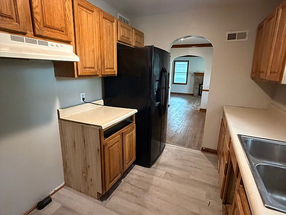 4th image of 3323 N 53rd St