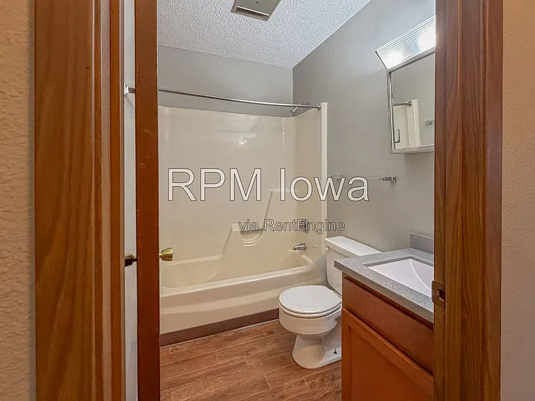 408 E Dawn St #7 — Photo 8
