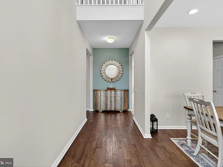 815 S Haines Cir — Photo 2