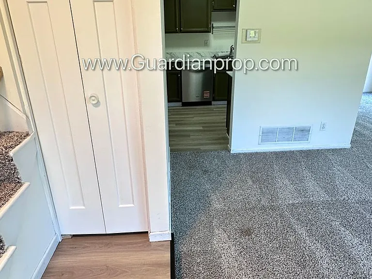 1808 Knox Dr — Photo 4