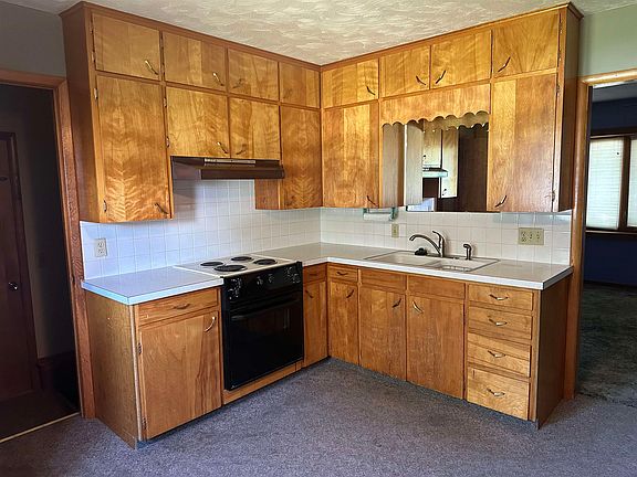 5th image of 3207 Avenue F