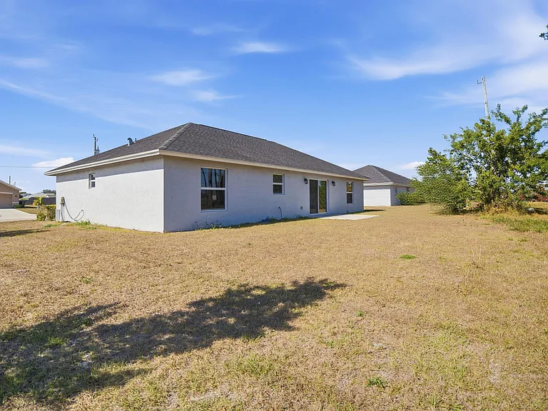 4593 SW Bradbury St — Photo 5