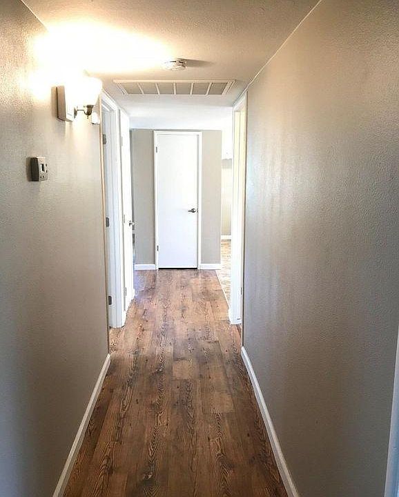 2nd image of 213 E Lois Ave