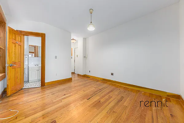 Rented by Rennit Inc. | media 3