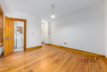 Rented by Rennit Inc.