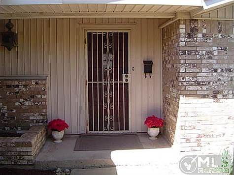3rd image of 7016 Sandalwood Ln